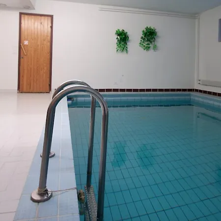 ホテリ ユッサン トゥパ