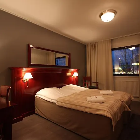 ホテリ ユッサン トゥパ エノンテキエ