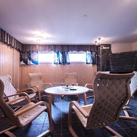 ホテル ホテリ ユッサン トゥパ